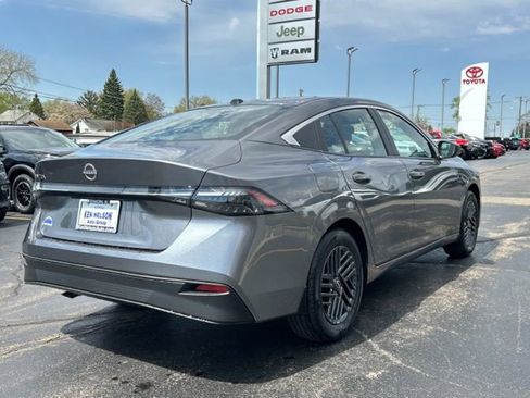 New 2026 Nissan Sentra SV FWD image 8