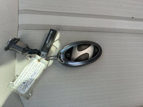 Used 2026 Hyundai Sonata Blue FWD image 17