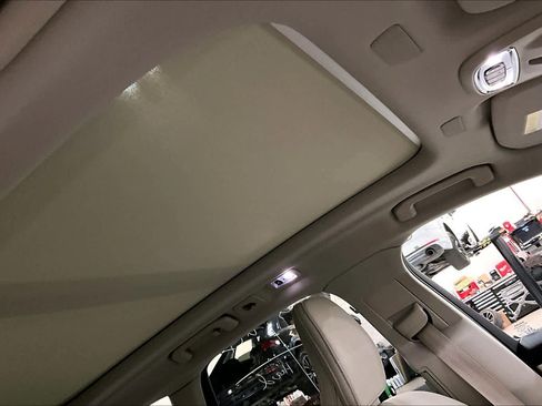 Used 2021 Volvo XC60 T5 Momentum w/ Protection Package Premier image 14