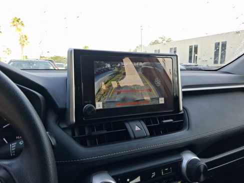 Used 2024 Toyota RAV4 LE FWD image 20