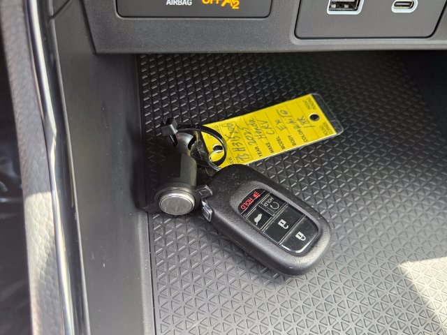 Used 2025 Honda CR-V EX image 17