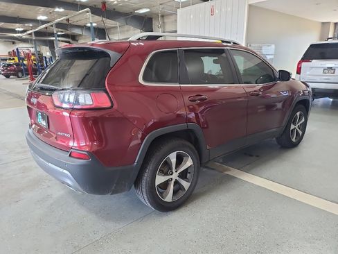 Used 2019 Jeep Cherokee Limited AWD/4WD image 7