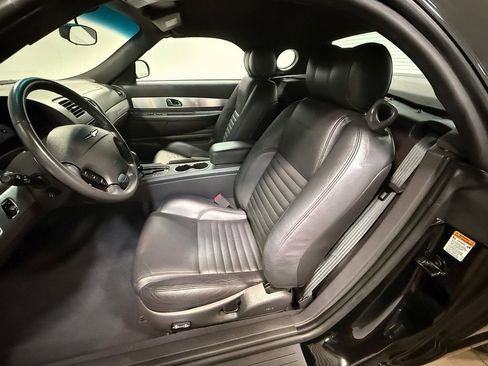 Used 2002 Ford Thunderbird image 12