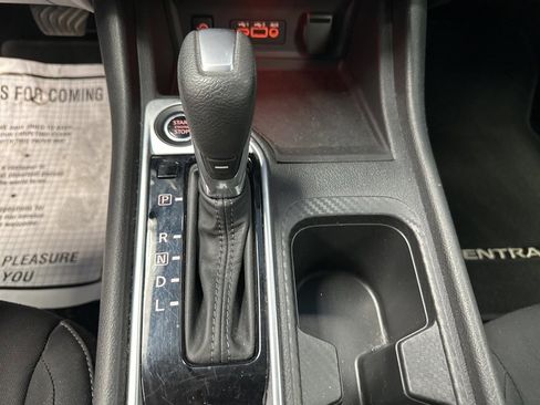 Used 2025 Nissan Sentra SV image 30