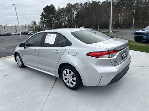Used 2024 Toyota Corolla LE image 8