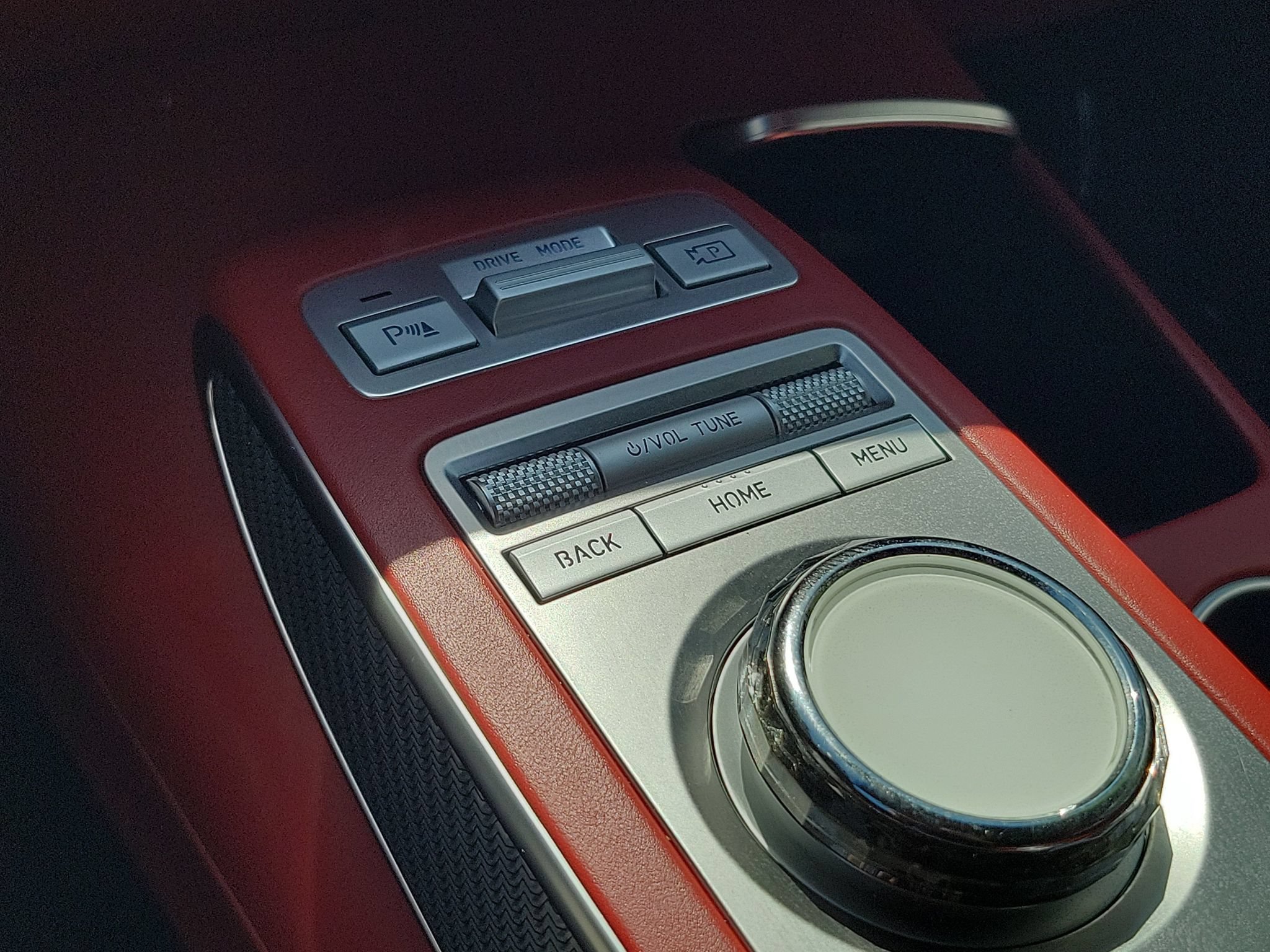 Certified 2024 Genesis GV70 3.5T Sport AWD/4WD image 30