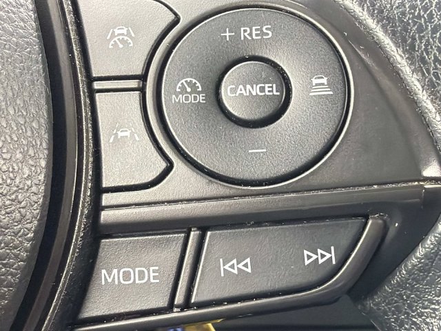 Used 2023 Toyota Corolla LE FWD image 23