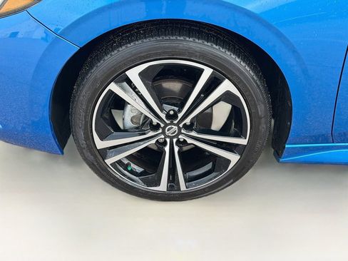 Used 2023 Nissan Sentra SR w/ SR Premium Package FWD image 33
