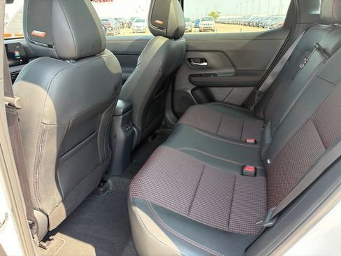 Used 2025 Nissan Kicks SR w/ SR Premium Package FWD image 24