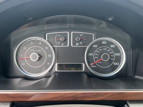Used 2008 Ford Taurus SEL FWD image 14
