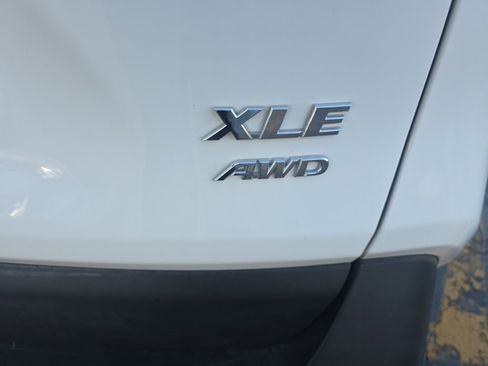 Certified 2023 Toyota RAV4 XLE w/ Convenience Package image 5