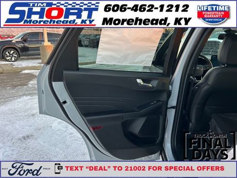 New 2026 Ford Escape SE w/ PHEV Premium Package FWD image 39