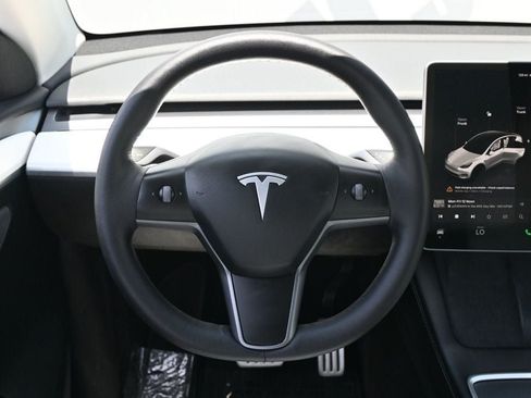 Used 2022 Tesla Model Y Performance AWD/4WD image 12