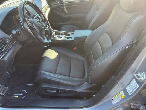 Used 2021 Honda Accord Sport image 9