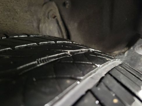 Used 2017 Toyota RAV4 LE image 11