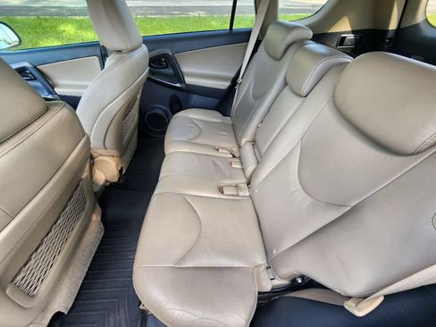 Used 2011 Toyota RAV4 Limited FWD image 10