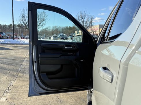 Used 2024 GMC Sierra 1500 AT4 w/ AT4 Premium Package image 24