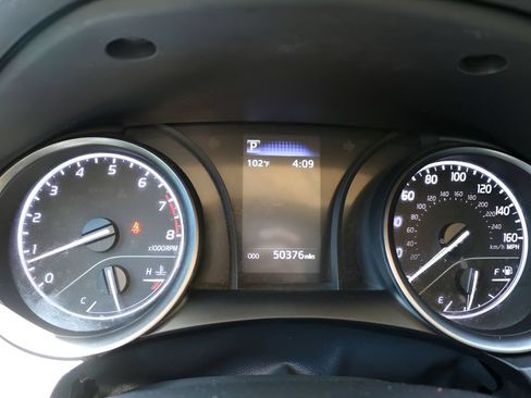 Used 2024 Toyota Camry SE FWD image 22