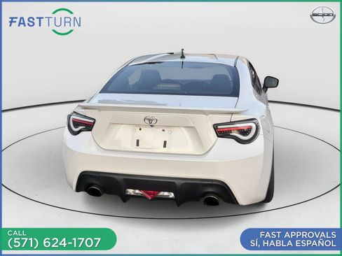 Used 2014 Scion FR-S RWD image 6