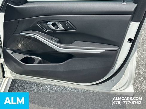 Used 2025 BMW 330i Sedan RWD image 16