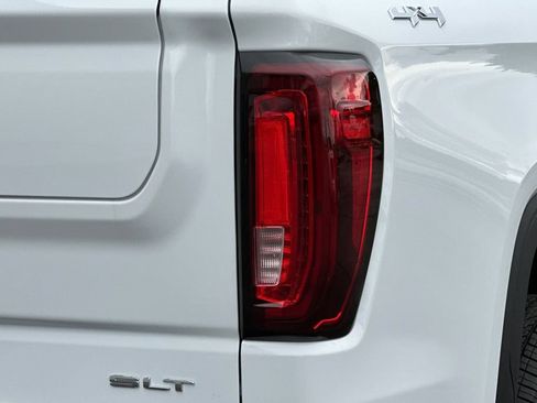 New 2026 GMC Sierra 1500 SLT w/ SLT Premium Plus Package AWD/4WD image 24