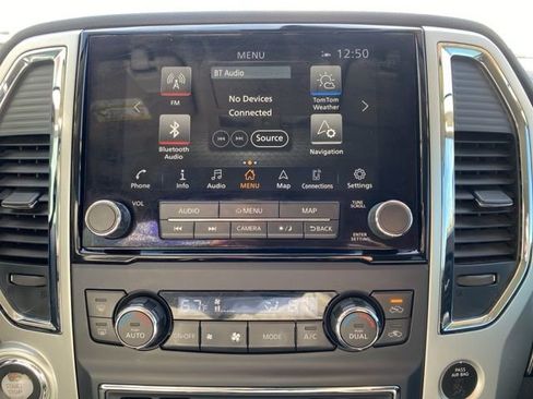 Used 2021 Nissan Titan SV w/ SV Convenience Package image 7