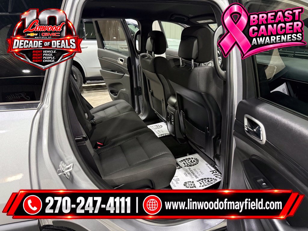 Used 2021 Jeep Grand Cherokee Laredo AWD/4WD image 24