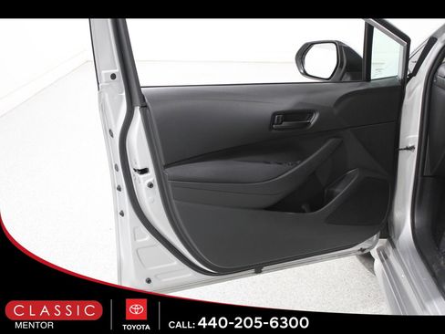 Certified 2023 Toyota Corolla LE image 4