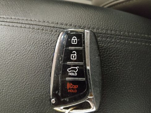 Used 2018 Hyundai Santa Fe Sport AWD/4WD image 32