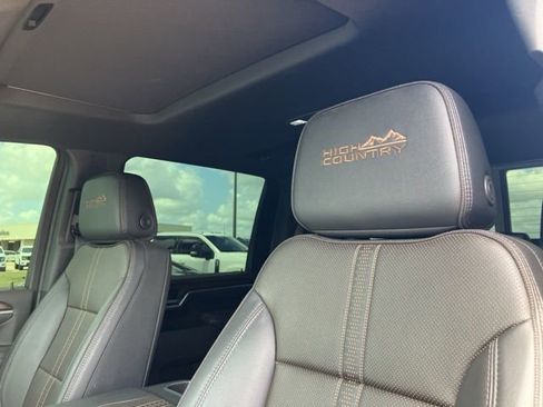 Used 2025 Chevrolet Silverado 3500 High Country w/ High Country Premium Package AWD/4WD image 26
