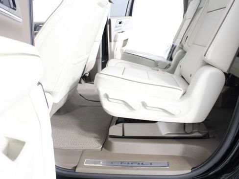 New 2026 GMC Yukon XL Denali image 22