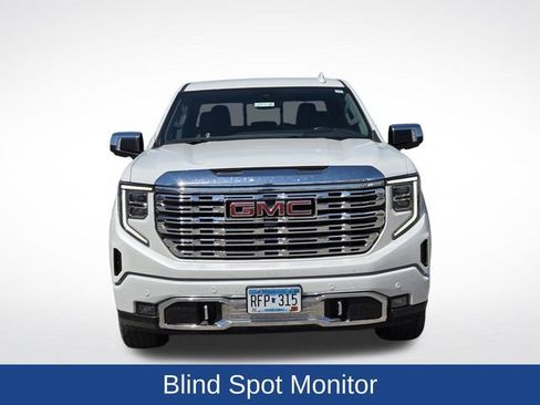 Used 2024 GMC Sierra 1500 Denali w/ Technology Package AWD/4WD image 11