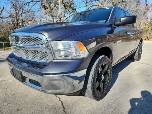 Used 2014 RAM 1500 Classic SLT image 3