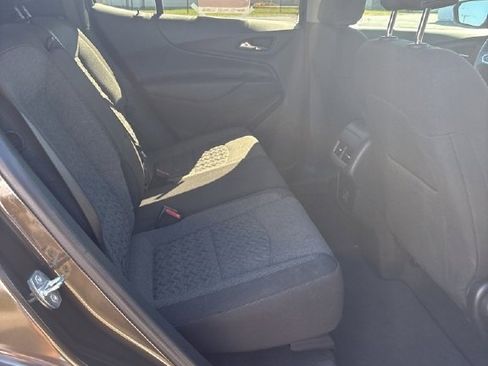 Used 2023 Chevrolet Equinox LT w/ Driver Convenience Package image 10