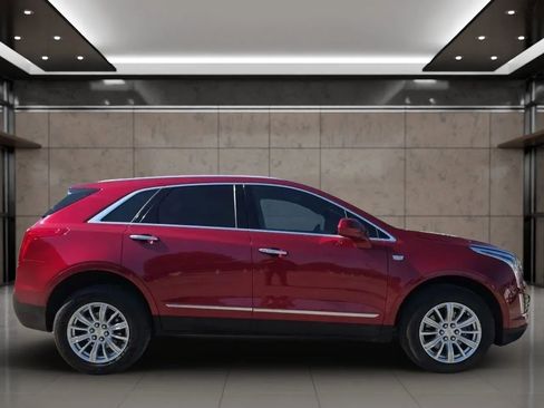 Used 2019 Cadillac XT5 AWD image 9