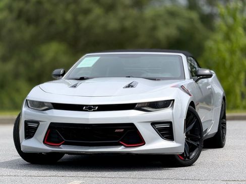 Used 2018 Chevrolet Camaro SS w/ Redline Edition RWD image 2
