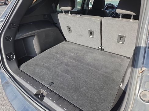 Used 2024 Chevrolet Equinox LT image 36