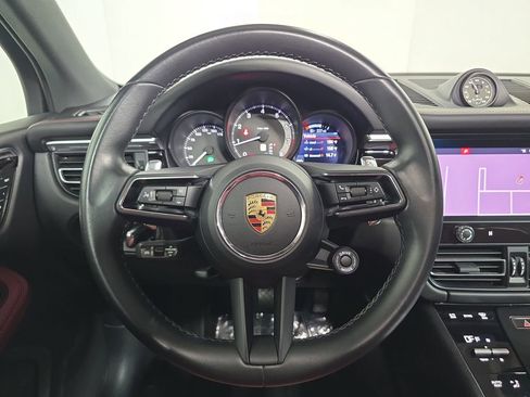 Certified 2023 Porsche Macan AWD/4WD image 14