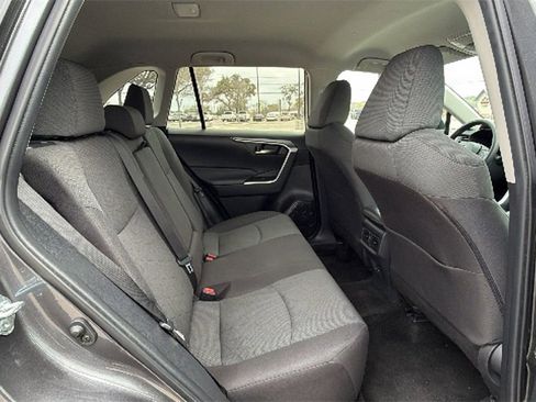 Certified 2024 Toyota RAV4 XLE image 38