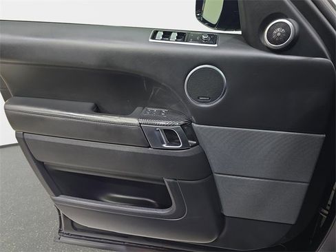 Used 2019 Land Rover Range Rover Sport Supercharged image 27