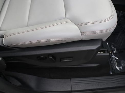 Used 2025 Ford Expedition Active AWD/4WD image 11