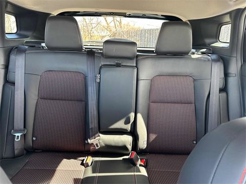 New 2025 Nissan Kicks SR image 8