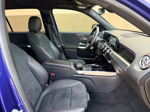 Used 2021 Mercedes-Benz GLB 250 image 14