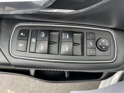 Certified 2022 RAM 1500 Laramie image 34