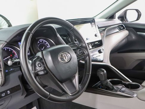 Used 2023 Toyota Camry SE FWD image 22