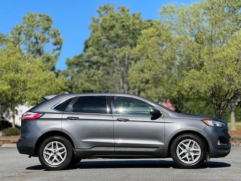Used 2021 Ford Edge SEL w/ Convenience Package AWD/4WD image 4