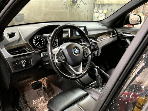 Used 2018 BMW X1 xDrive28i w/ Convenience Package AWD/4WD image 19