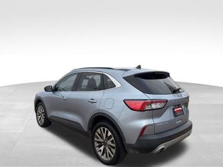 Used 2022 Ford Escape Titanium video 2