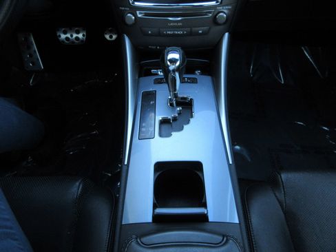 Used 2013 Lexus IS 250C image 45
