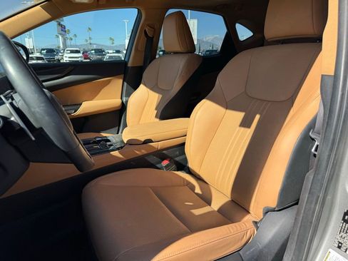 Used 2025 Lexus NX 250 FWD w/ Premium Package image 5